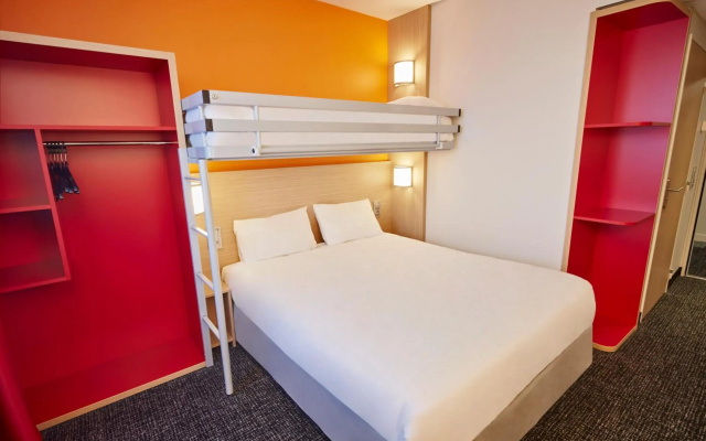 Kyriad ECO - Clermont Ferrand Estaing