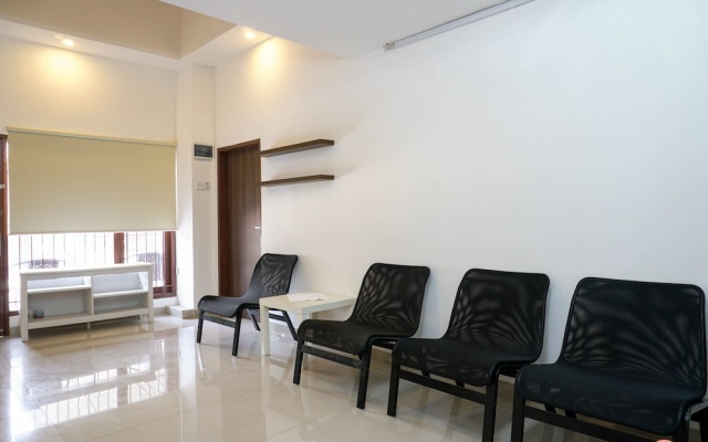 Minimalist Studio 1st Floor at Meruya 8 Puri Kembangan – Guest Rooms – Jakarta