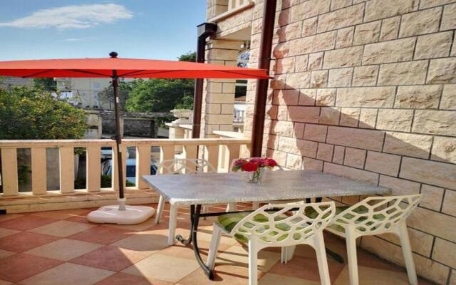 City Apartments Lani