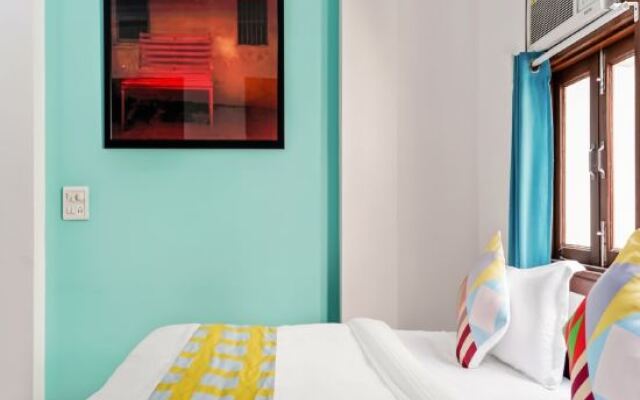 OYO Home 35789 Cozy Stay BLK Hospital