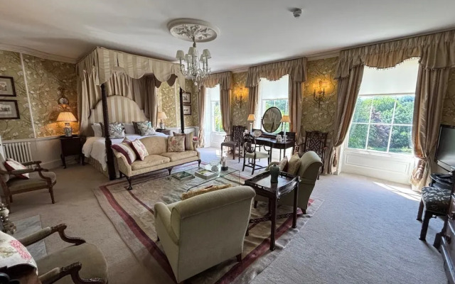 Park Hall Manor