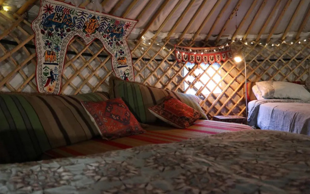 Hapus Yurt - Two Beautiful Yurts and Barn Cottage