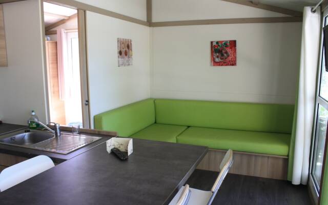 Camping Le Champ Long Caravan Park