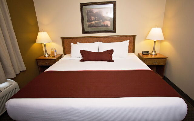 Service Plus Inns & Suites Drayton Valley