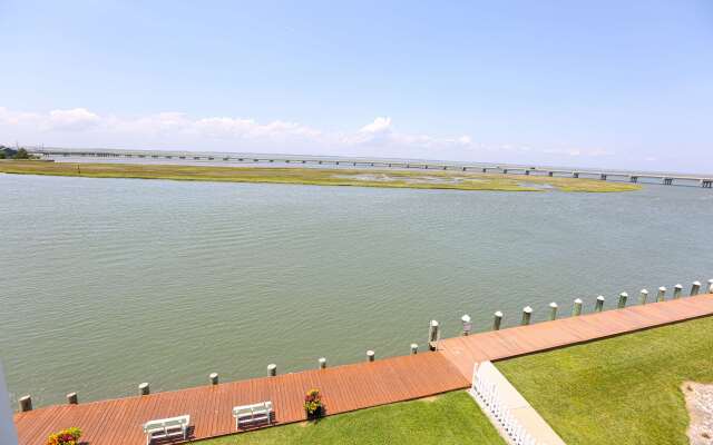 Hampton Inn & Suites Chincoteague Waterfront