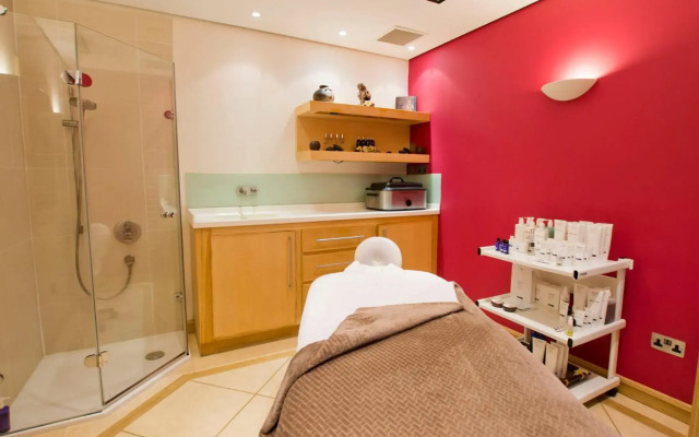 TLH Carlton Hotel and Spa - TLH Leisure and Entertainment Resort