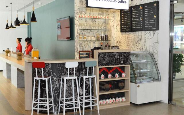 Ibis Hotel (Beijing Chang Ying Tian Street)