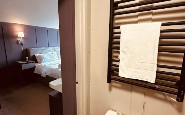 The Q Hotel