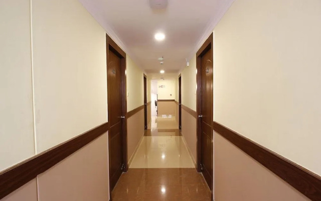 Sri Sai Regency by OYO Rooms