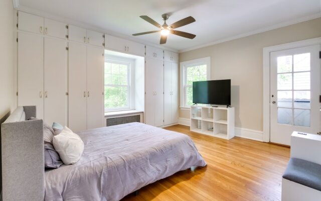 Cleveland Heights Retreat: Close to Everything!