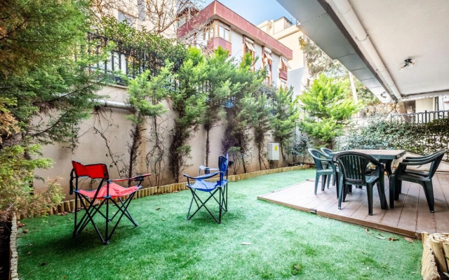 Flat With Backyard Near Idealtepe Marmaray Station