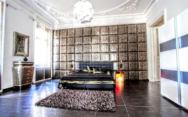 Luxury Penthouse Apartment