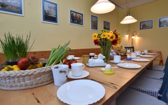 Child Friendly Apartment near Beach in Wittenbeck