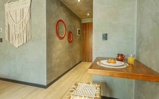 Spacious Apartment With Terrace and Rooftop Pool