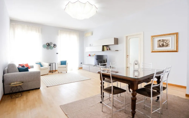 Riviera di Chiaia 207