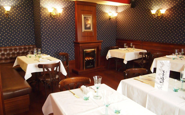 Hotel Arco San Vicente