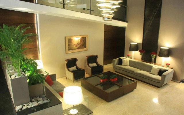 Grand King Hotel