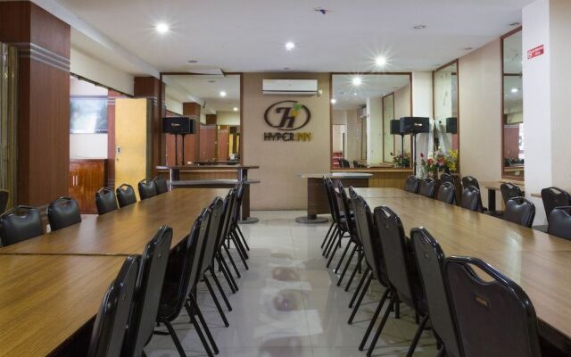 RedDoorz @ Paskal Hyper Square