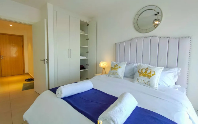 Lux Suites Astoria Apartments Lavington