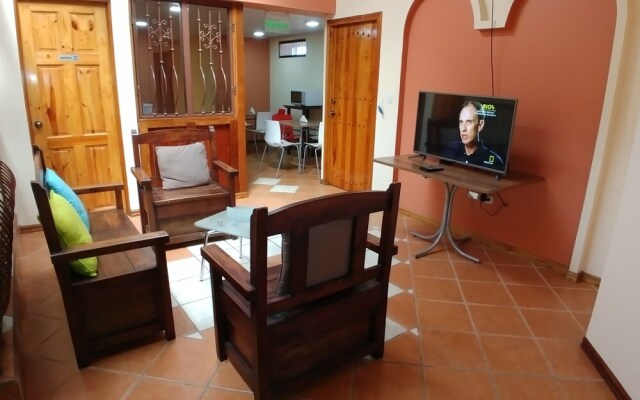 Hotel Roble Urbano - Hostel