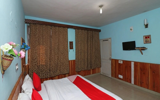 OYO 13732 Home Cozy Near Mall Aleo Manali