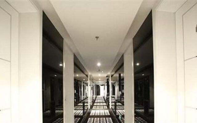 Penguin Aurora City Hotel (Linhai Chonghemen)