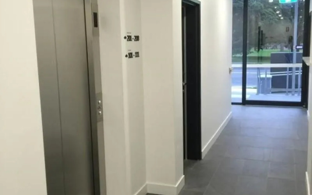 Whitehorse Apartment Hotel