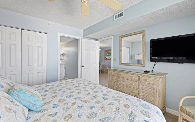 Pelican Beach 1115 2 Bedroom Condo