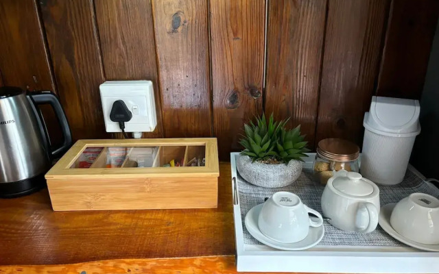 Barefoot Addo Elephant Lodge