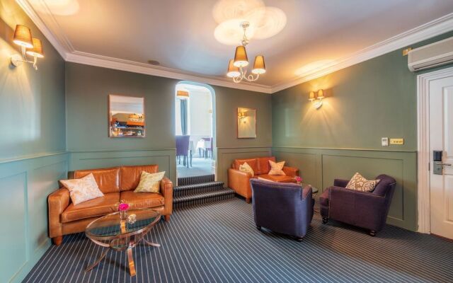 The Clarence Boutique Rooms