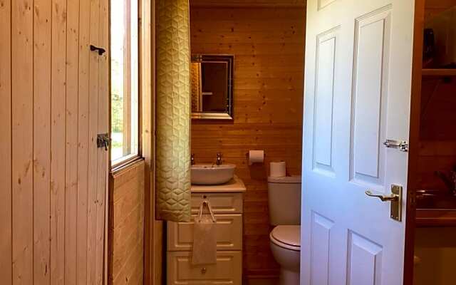 Vigo Retreat cabin 2