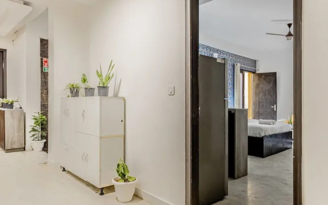 Lime Tree Hotel Golf Course Road Sec-43