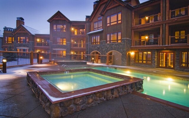 Luxury 1 Bedroom Ski in, Ski Out Mountain Vacation Rental Just Steps from the Snowflake Ski Lift in Breckenridge
