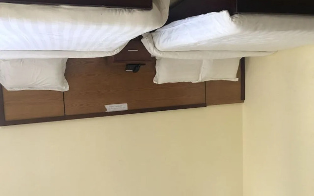 Cat Ba Rustic Inn Hotel