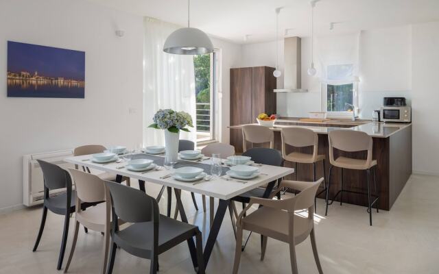 Luxury Villa Juliet with Heated Pool