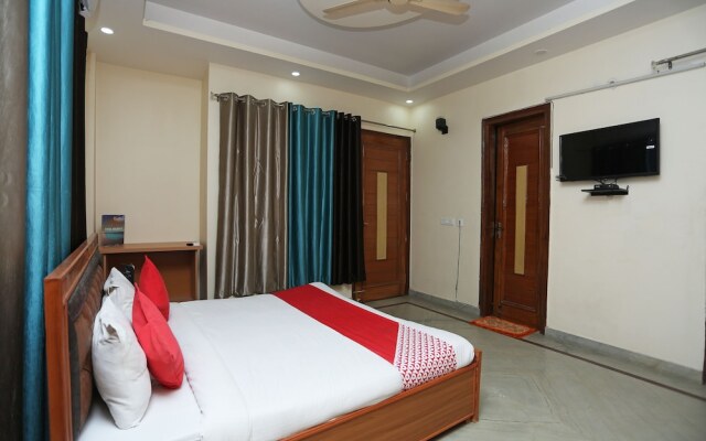 OYO 26921 Smg George 2