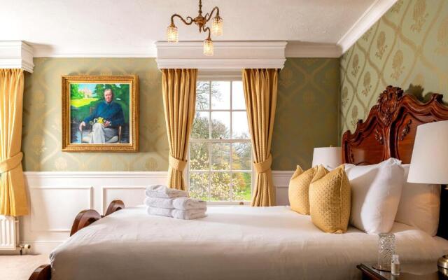 Plas Dinas Country House