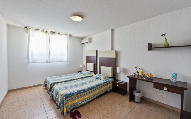 Comfort Aparthotel Six-Fours