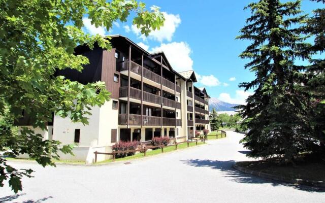 Appartement Serre Chevalier, 1 pièce, 4 personnes - FR-1-330F-57