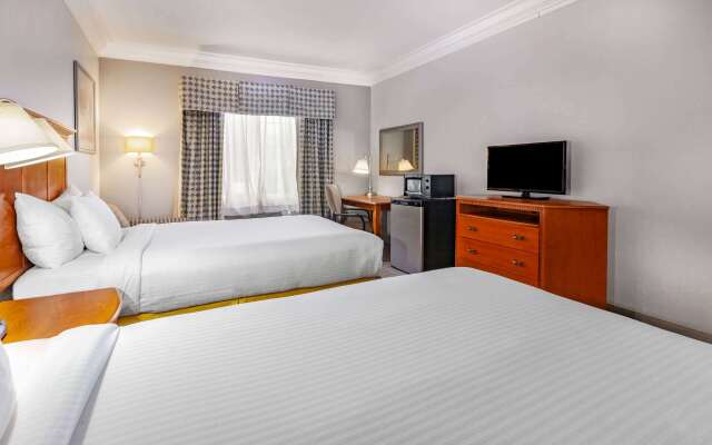 Days Inn by Wyndham Altavista