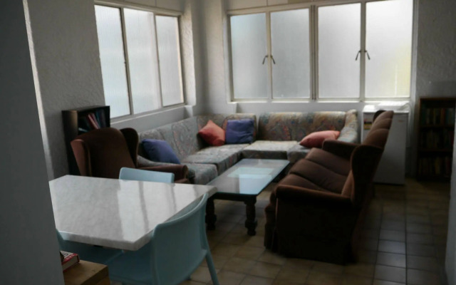 Acacia Inner City Inn