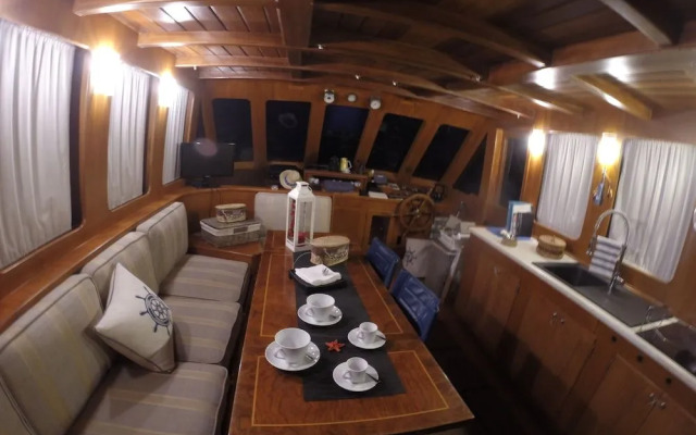 Yacht Suite Cecina