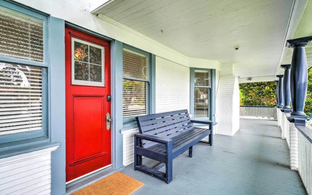 Cozy Carpinteria Apartment: Walkable Location