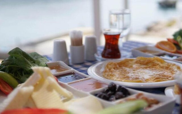 Pyrgos Hotel