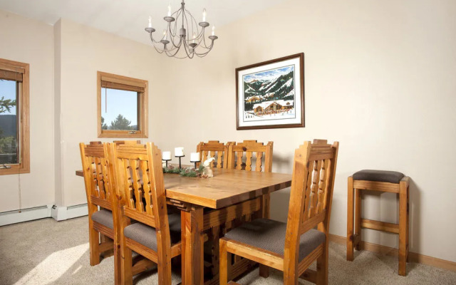 Antlers Lodge by ResortQuest