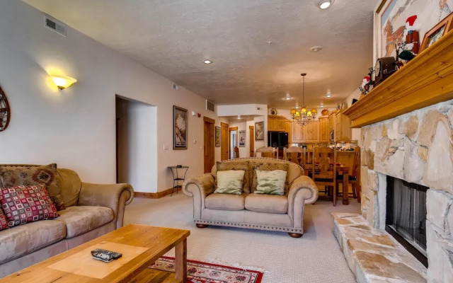 Town Pointe by Park City Lodging