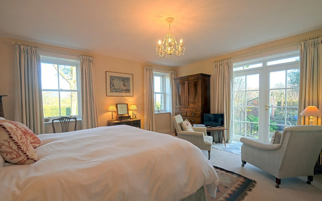 Ingram House Bed & Breakfast