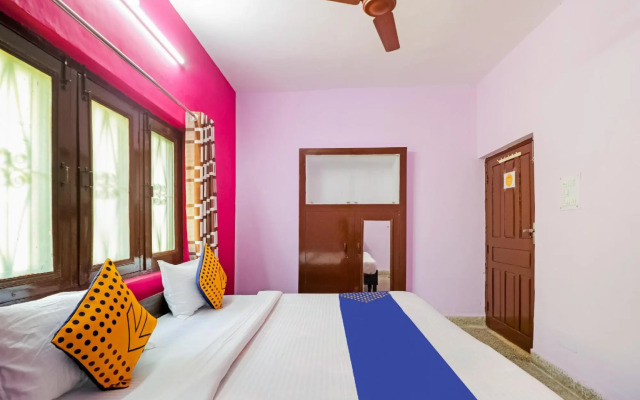 Hotel Luv Palace by OYO Rooms