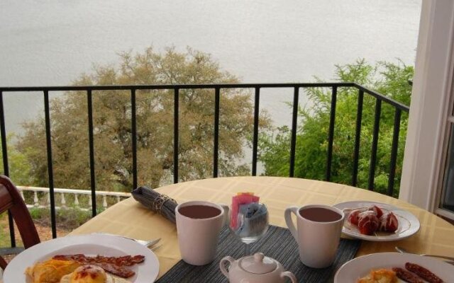 The Lakehouse Bed & Breakfast