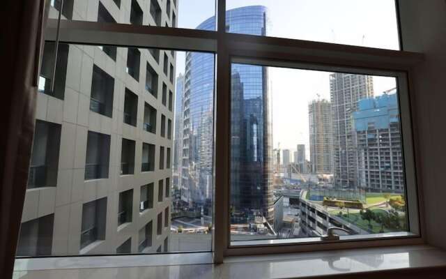 Cozy 1BR Buisness bay Damac Cour Jardin